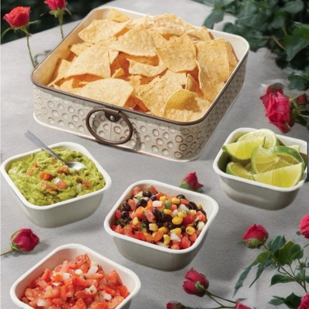 NWT: Fatmhouse Style Hammered Finish Chip and dip, or Taco Set with Lids